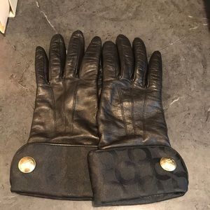 Authentic Coach black leather gloves